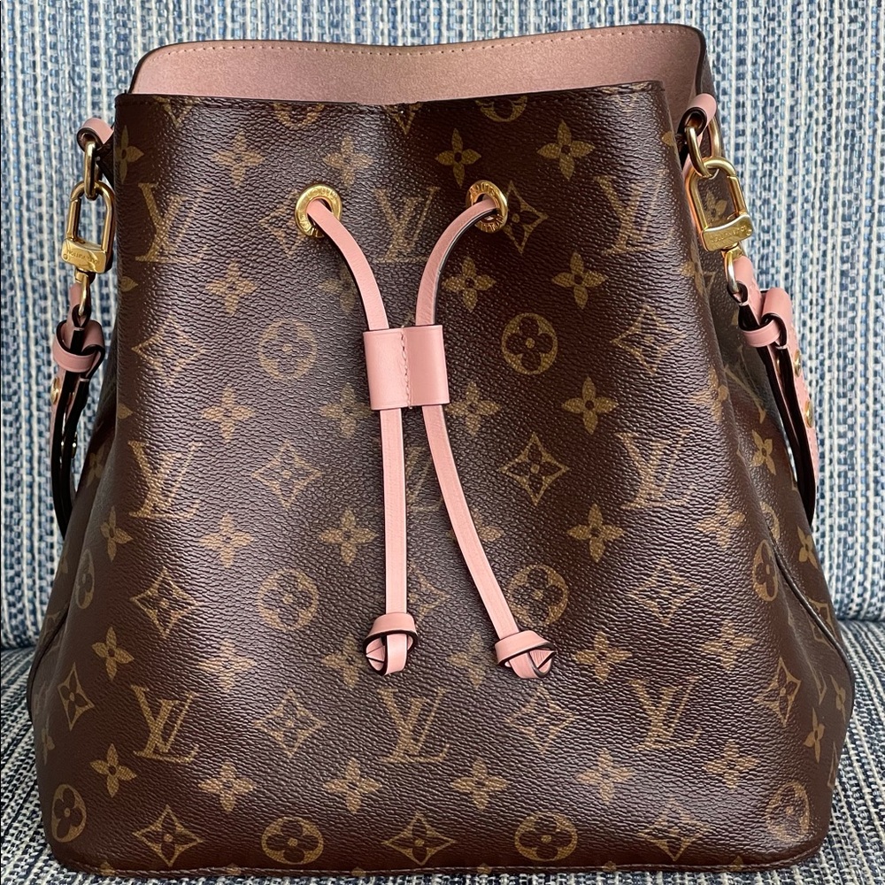 NEONOE MM MNG R.POUDRE